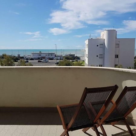 Brezza Di Mare Apartment Лидо ди Остия Екстериор снимка