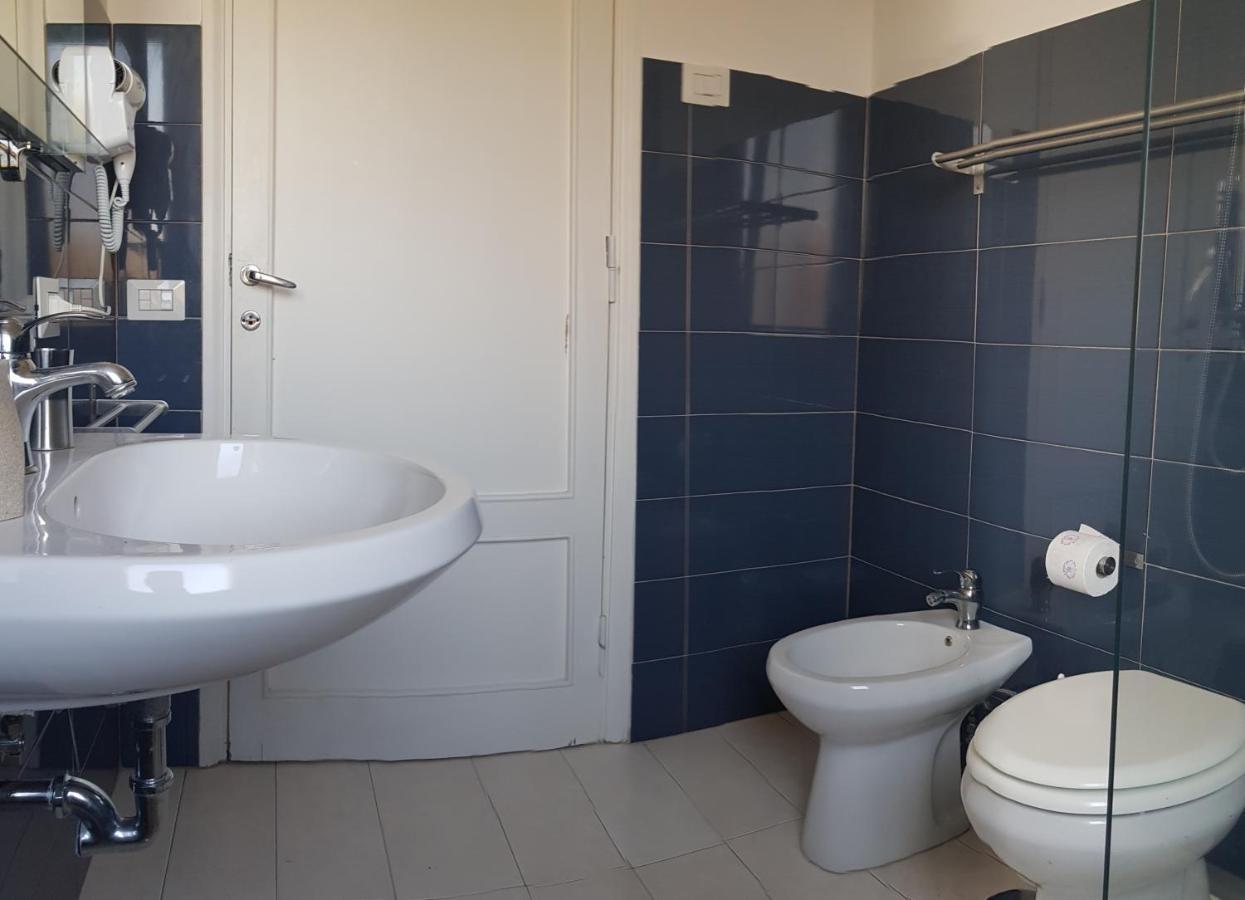 Brezza Di Mare Apartment Лидо ди Остия Екстериор снимка