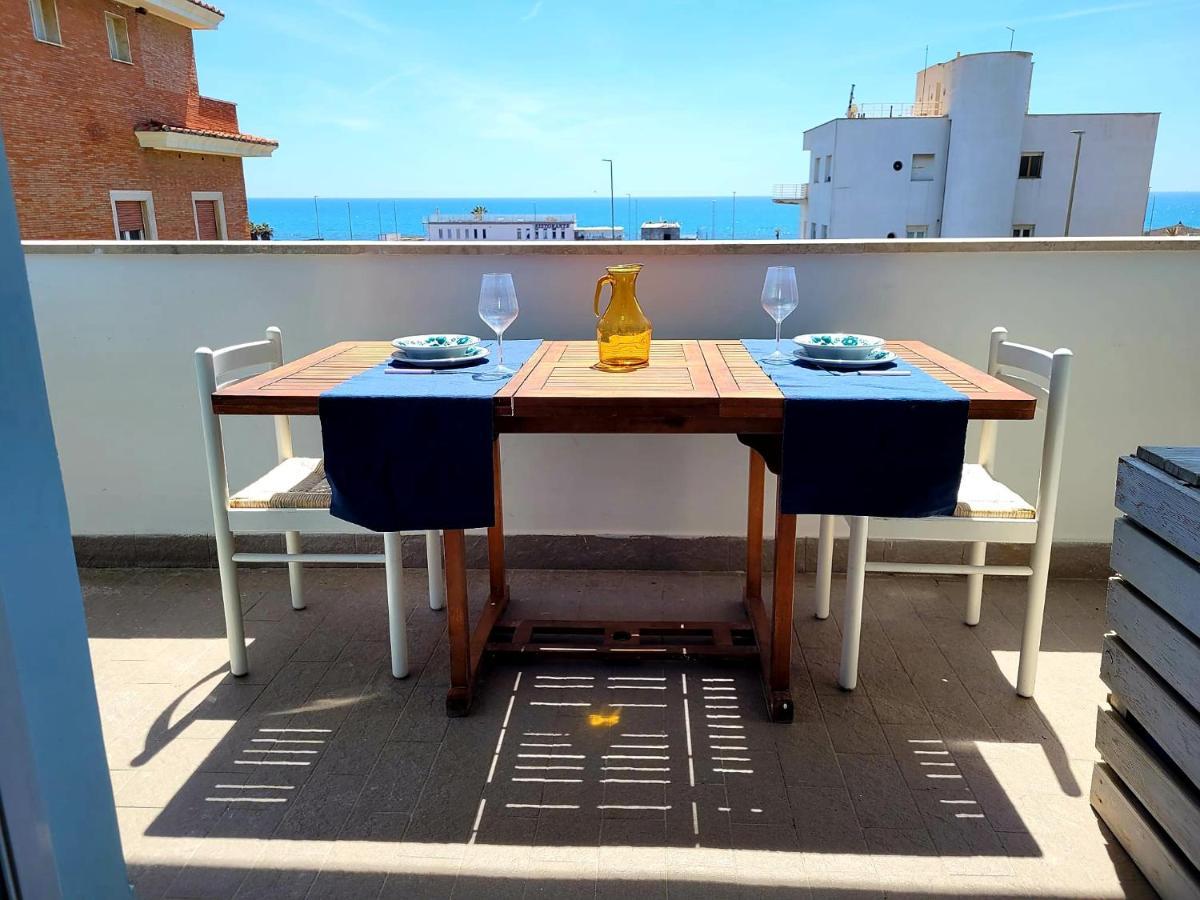 Brezza Di Mare Apartment Лидо ди Остия Екстериор снимка