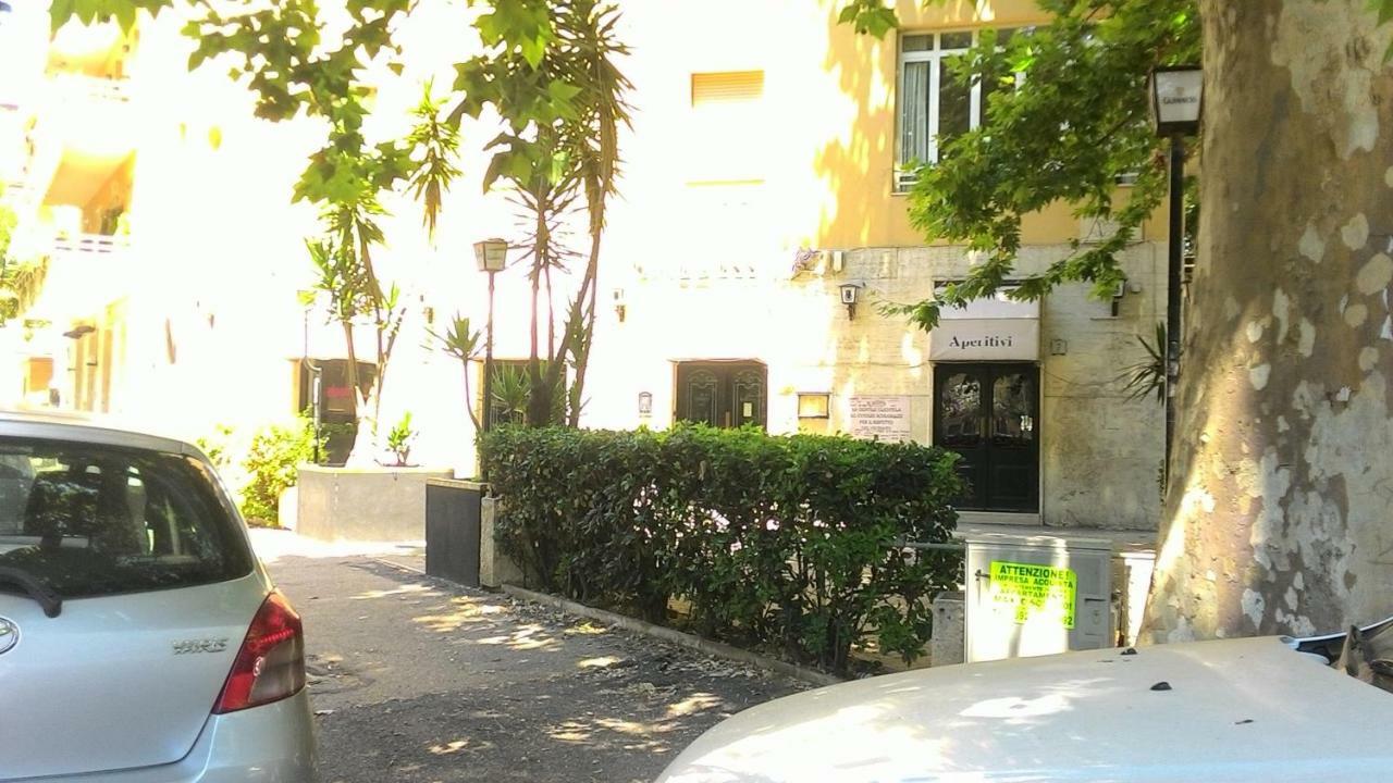 Brezza Di Mare Apartment Лидо ди Остия Екстериор снимка